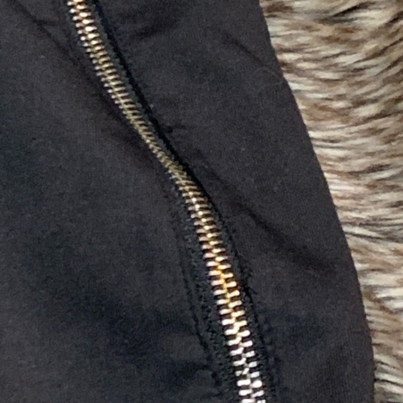 Karter Collection Jogger Track Pants Size L Black with Gold Piping - Picture 5 of 6